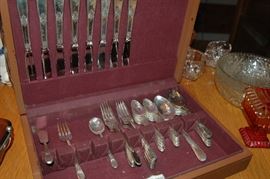 Silver Plate service for 8