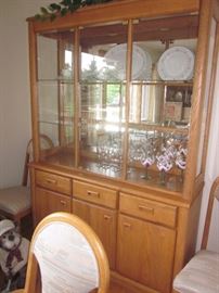 Kincaid, by La Z Boy. Dining Room Set including China Cabinet, Dining Table w/ 6 chairs.