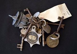 Civil War Era Antique Hardware, Hotel Keys, Etc.
