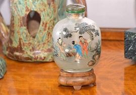 Chinese Painted Glass Snuff Bottle