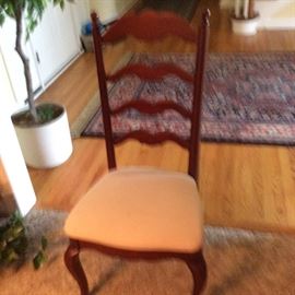 DINING ROOM SIDE CHAIR 