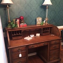 Roll top desk; matching lamps and other decor