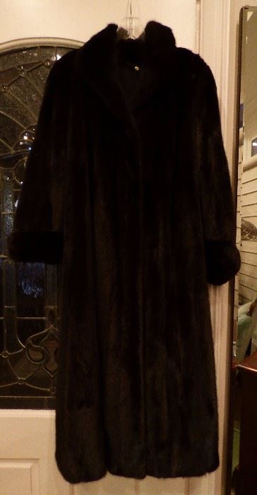 Full Length male Saga mink coat from Denmark SIZE 12-14