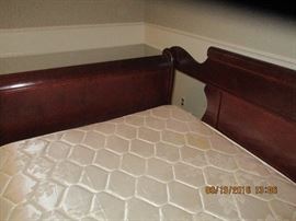 Beautiful solid wood daybed with twin mattress and room for trundle