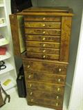 Jewelry chest
