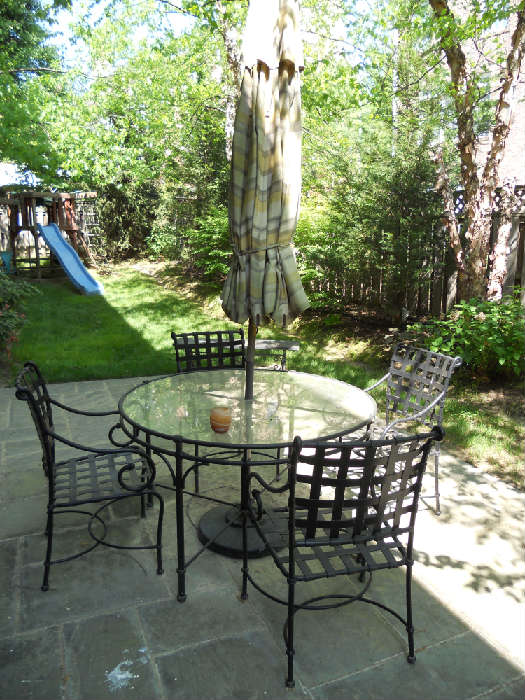 Brown Jordan table and chairs