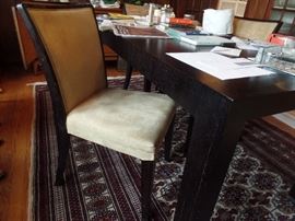 Set of 6 chairs. Contemporary dining table with store-able leaves