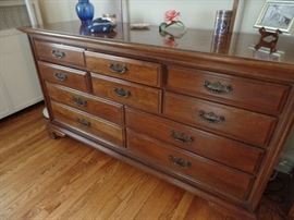 Thomasville dresser