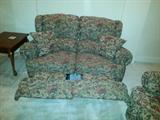 Reclining loveseat