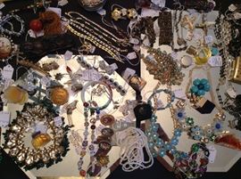 Excellent Jewelry, Carefully Selected for All Seasons