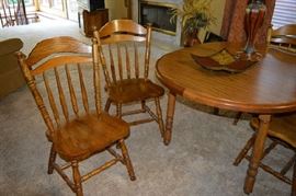 Oak Table and Chairs (4) (with formica top)