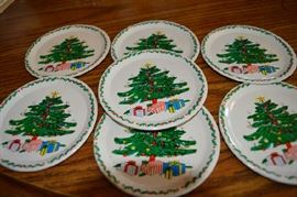 Vintage tin Child's Christmas Dishes