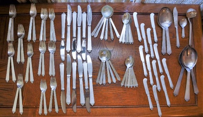 Service for 12 Georg Jensen sterling flatware. Pyramid pattern - 8 serving pieces