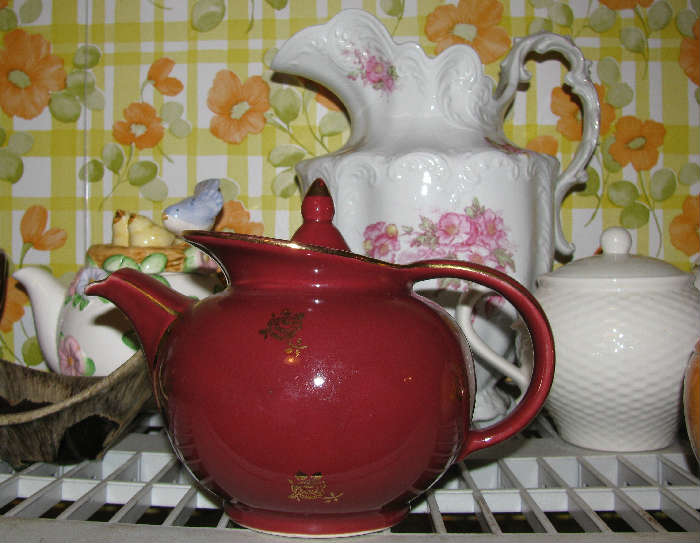 Hall 0693 Tea Pot