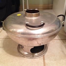 Aluminum 10" hot pot sou serving bowl with lid ($10.00)