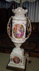 Capodimonte table lamp