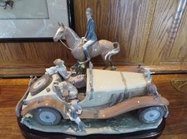 LLADRO Limited Edition  A Happy Encounter 
Retired 2001