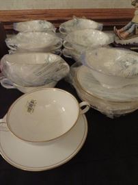 LENOX Federal Gold Double handle Soup w/ under Plate (New)
