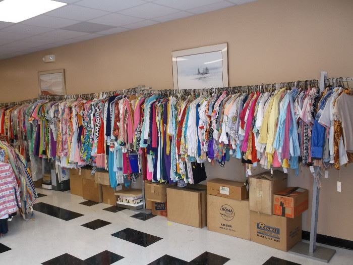 True Vintage Dresses & Blouses