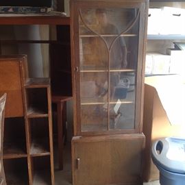 Nice Vintage Bookcase/Cabinet
