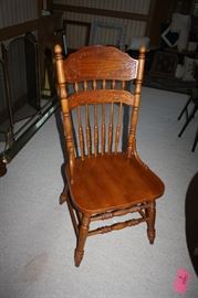 There are 4 of these chairs