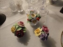 Very pretty and in perfect condition - no chips.