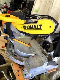 SUPER NICE DeWalt!...