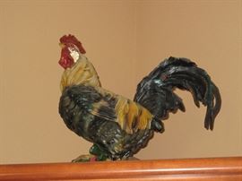 WIDE ASSORTMENT OF CHICKEN AND ROOSTER DECOR