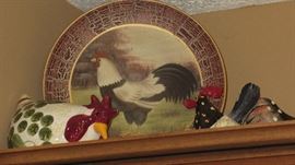 WIDE ASSORTMENT OF CHICKEN AND ROOSTER DECOR