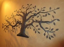 METAL WALL HANGING TREE / LARGE
