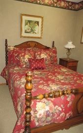 4 POSTER FULL BED / MATTRESS / RAILS