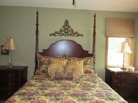 4 POSTER BED / HEADBOARD / FOOTBOARD / RAILS