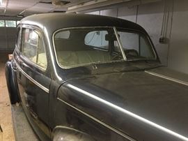 1940 OLDSMOBILE 60 2 DOOR SEDAN