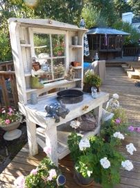 Potting bench