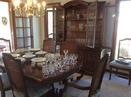 Traditional dining room set with lighted hutch