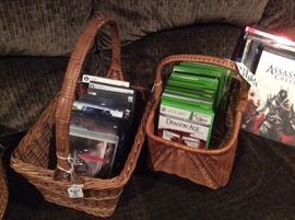 Assorted gaming software for Xbox and Play Station 