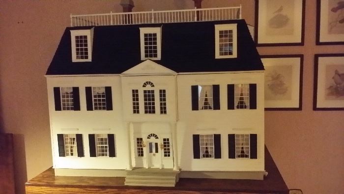 Collector miniature dollhouse