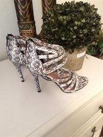 Renvy black & white heels