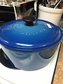 Fontignac cooking pot with lid