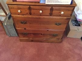 Pine chest of drawers