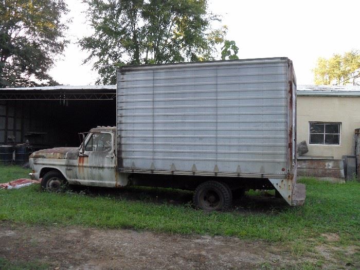 1972 Ford Box Truck With 360 Cu. In. Engine. Need Lots of TLC