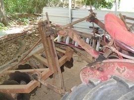 Three point hitch on Farmall tactor