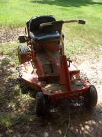 Another photo of the Snapper riding mower