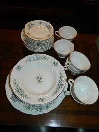 Favolina China - not a whole set