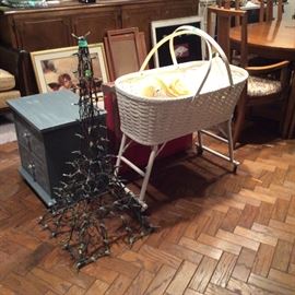 Vintage 1930-40's bassinet with cover and skirt