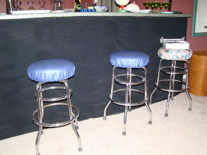 bar stools 