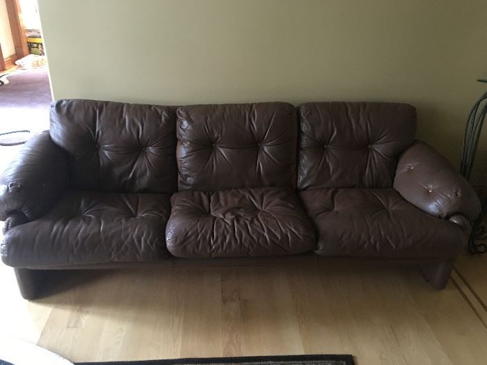 Stunning Italian leather sofa with 2 chairs