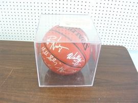 2000 Signed Timberwolves Basketball w/COA Garnet, Sealy, Brandon, etc
