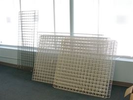 Lot of 19 Retail Metal Wall Display Cage Hangers
