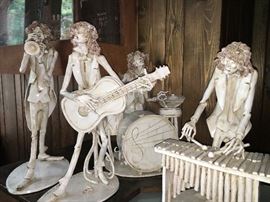 Dino Bencini sculptures, Italy